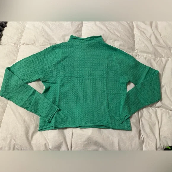 Wild Fable Long Sleeve Mock Neck Top - NWT - Size M - Picture 3 of 11